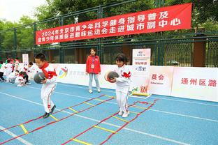 天空体育记者：查洛巴希望转会拜仁，并与主帅图赫尔重聚